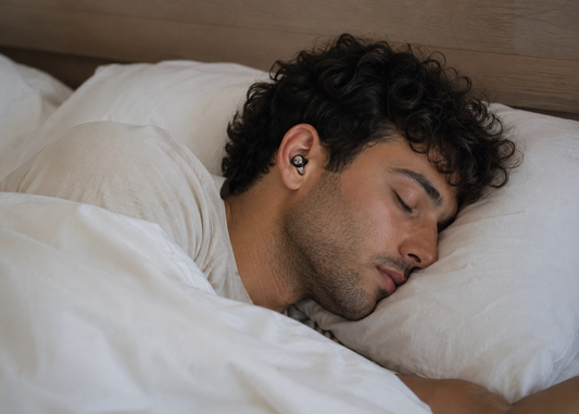 Dormir avec des bouchons d’oreilles : bonne ou mauvaise idée ?